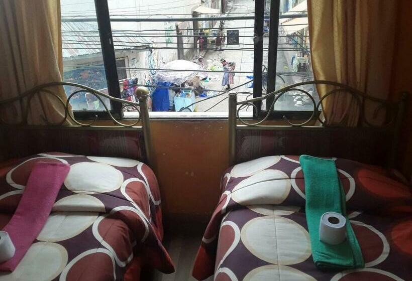 Arco Iris Hostel Room