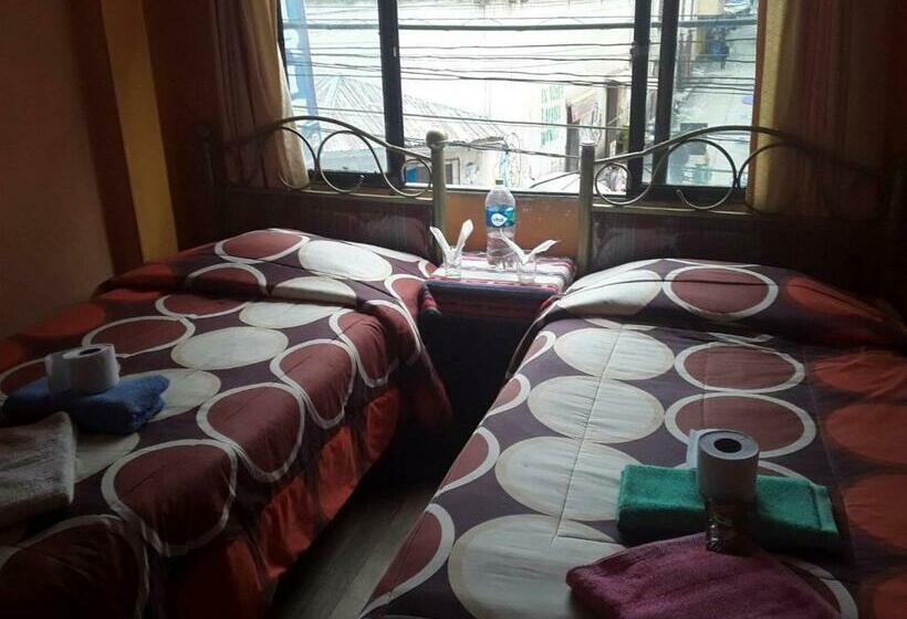 Arco Iris Hostel Room