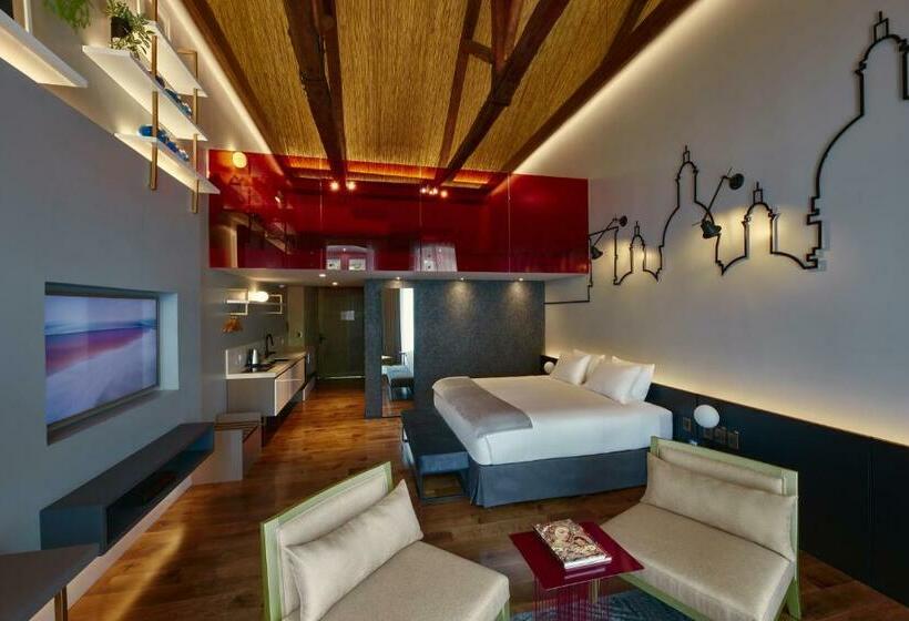 Casa Firenza Hotel & Suites Boutique