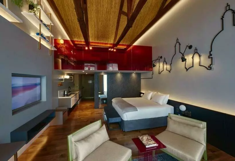 Casa Firenza Hotel & Suites Boutique