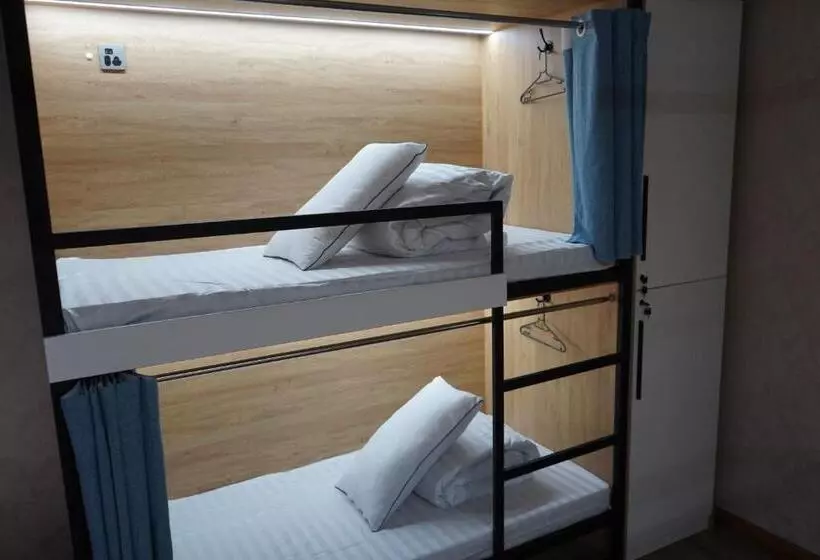 Hostelone