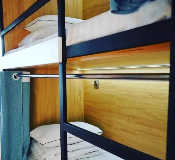 Hostelone