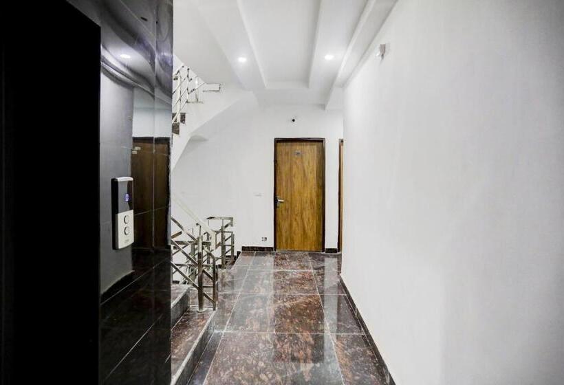 Отель Flagship 93499 Belmond