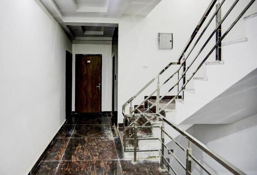 Отель Flagship 93499 Belmond