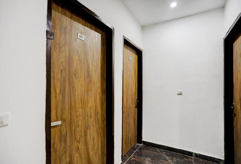 Отель Flagship 93499 Belmond