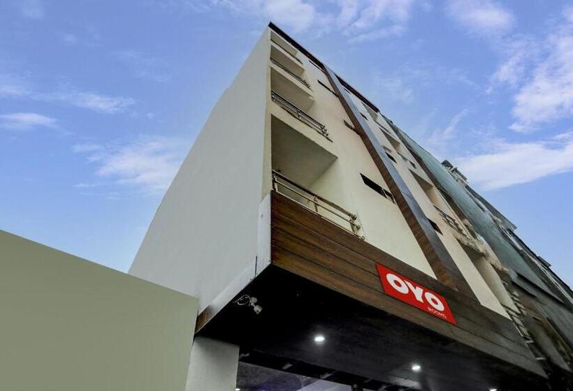 Отель Flagship 93499 Belmond