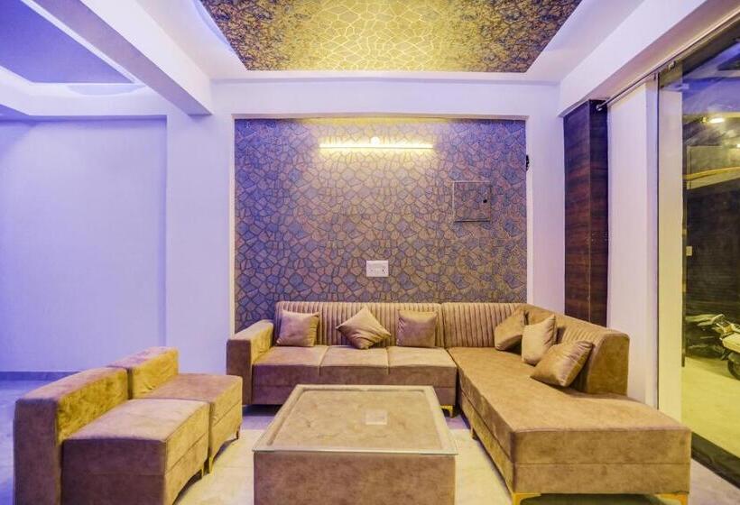 Отель Flagship 93499 Belmond