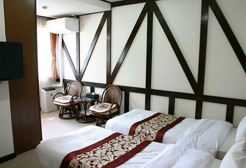 Hotelli Pension Marie Vacation Stay 34228v