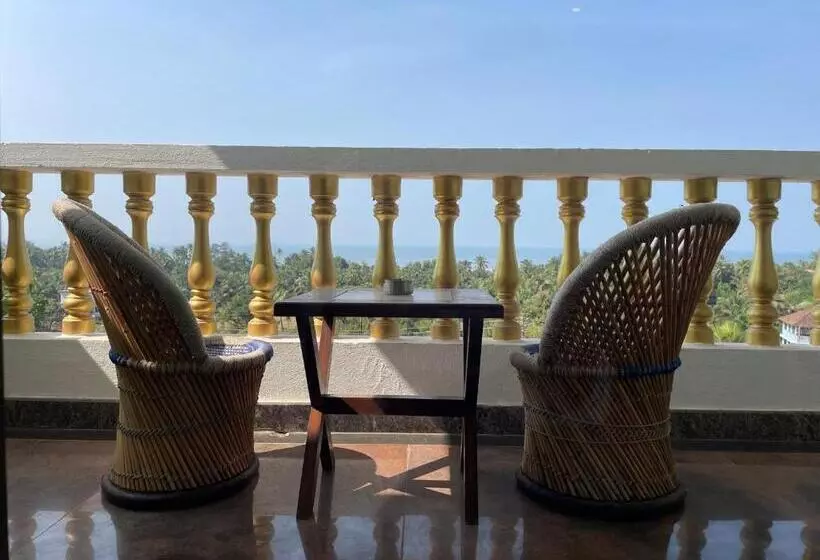 Hotelli Sparv Aulakhs Resort