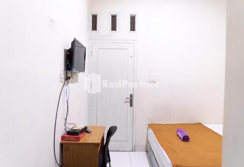 Hotell Wisma Aini Syariah Mitra Reddoorz