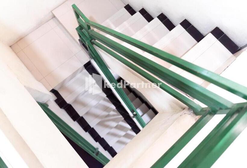 Hotell Wisma Aini Syariah Mitra Reddoorz