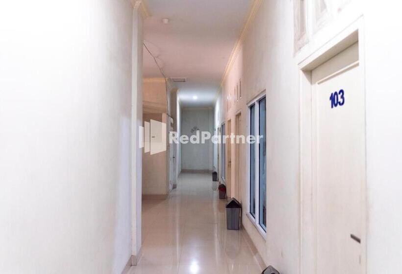 Hotell Wisma Aini Syariah Mitra Reddoorz