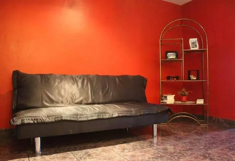 Хостел La Casa De Mi Abuelo