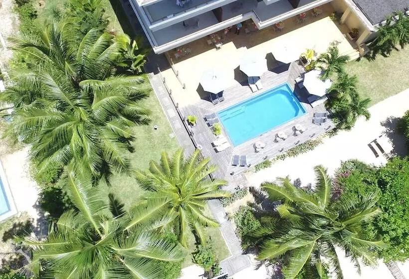 Crown Beach Hotel Seychelles
