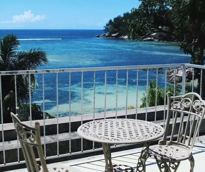 Crown Beach Hotel Seychelles