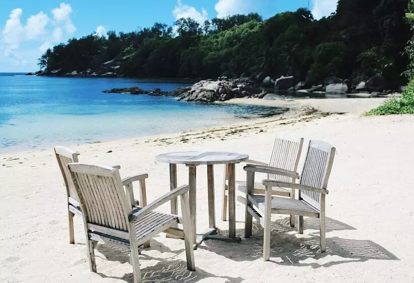 Crown Beach Hotel Seychelles
