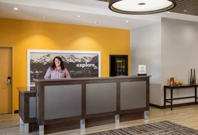 酒店 Hampton Inn & Suites By Hilton, Airdrie, Ab, Canada