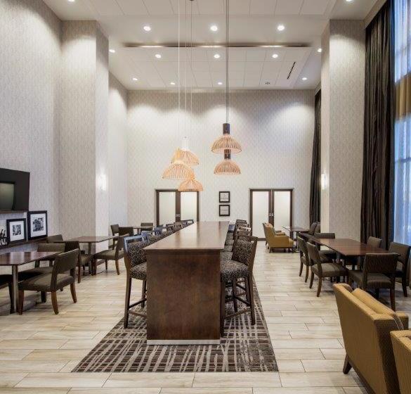 בית מלון כפרי Hampton Inn & Suites By Hilton, Airdrie, Ab, Canada