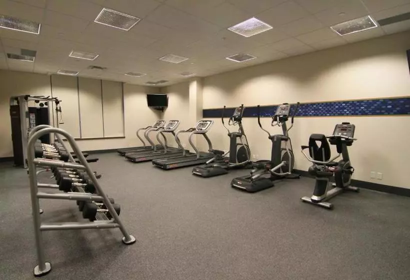 酒店 Hampton Inn & Suites By Hilton, Airdrie, Ab, Canada