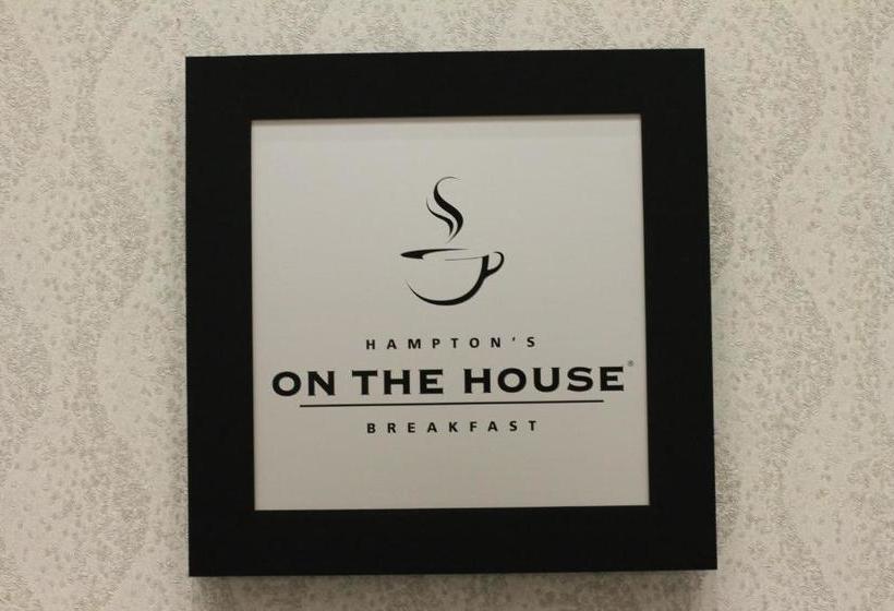 בית מלון כפרי Hampton Inn & Suites By Hilton, Airdrie, Ab, Canada