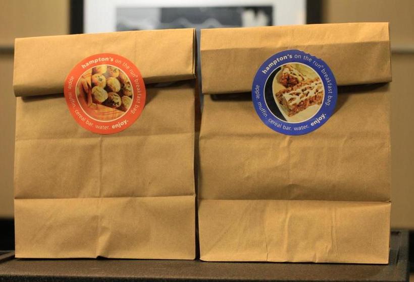 בית מלון כפרי Hampton Inn & Suites By Hilton, Airdrie, Ab, Canada