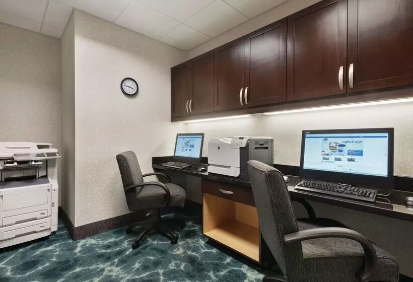 ホテル Hampton Inn & Suites Mishawaka/south Bend At Heritage Square