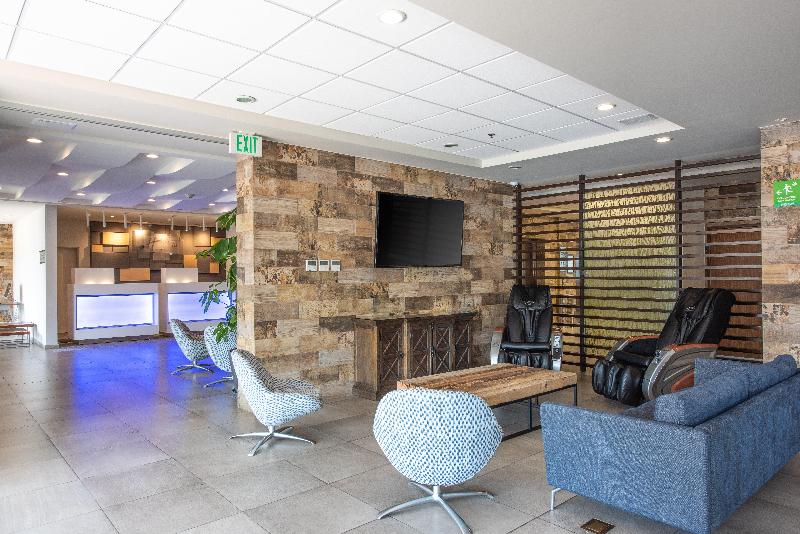 هتل Holiday Inn Express And Suites Celaya, An Ihg