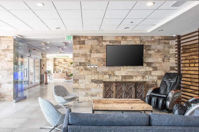 هتل Holiday Inn Express And Suites Celaya, An Ihg