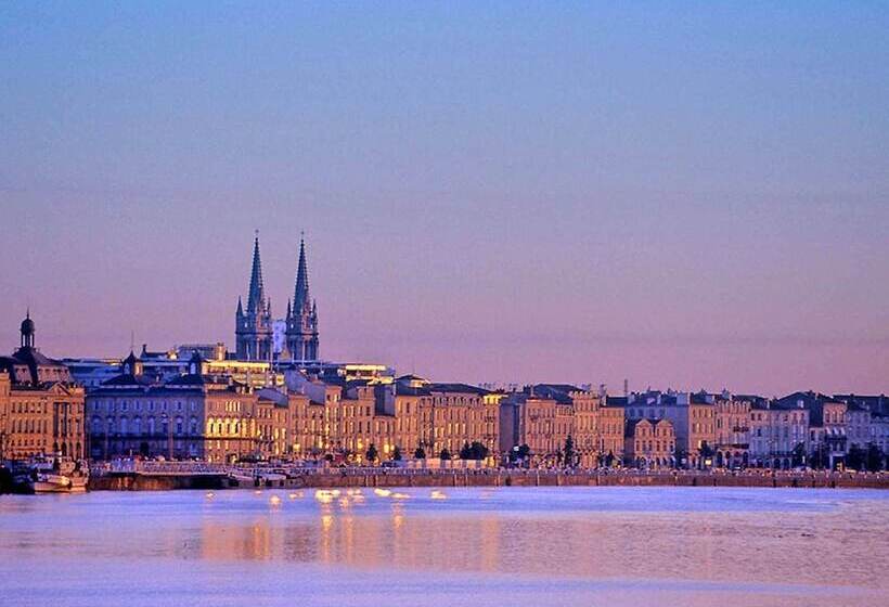 호텔 Ibis Budget Bordeaux Centre Bastide