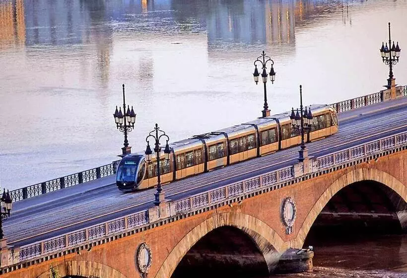 Szálloda Ibis Budget Bordeaux Centre Bastide