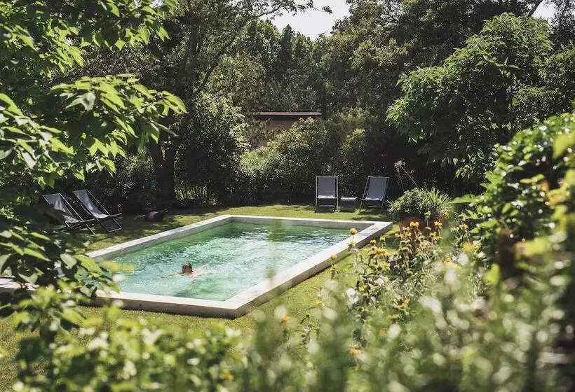 Les Lodges Sainte Victoire Hotel & Spa