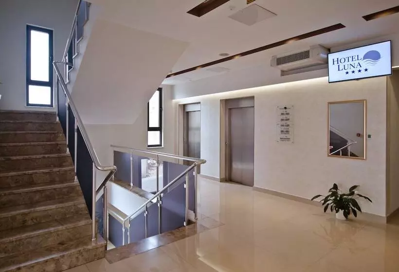هتل Luna