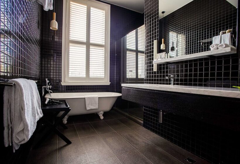 Отель Middle Park