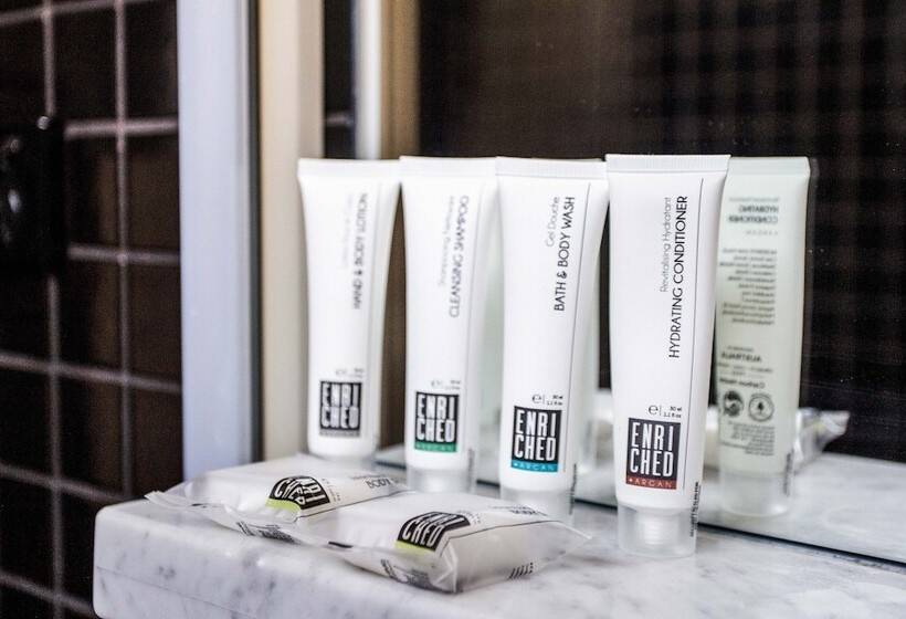 Отель Middle Park