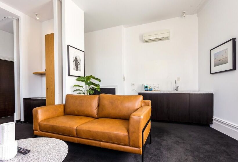 Отель Middle Park