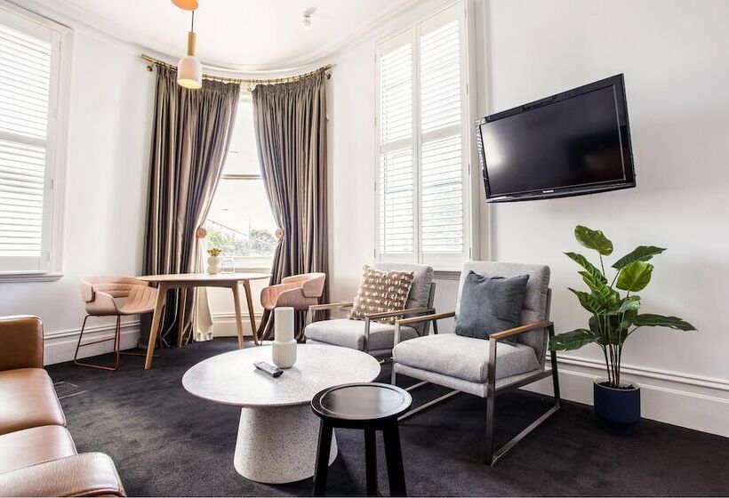 Отель Middle Park