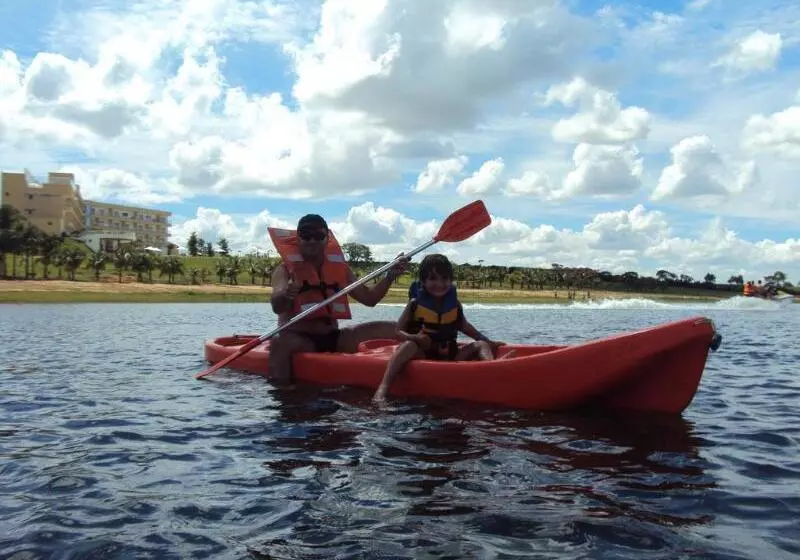 酒店 Ramada By Wyndham Furnaspark