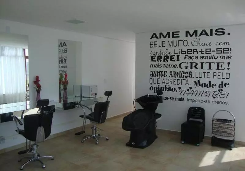 酒店 Ramada By Wyndham Furnaspark