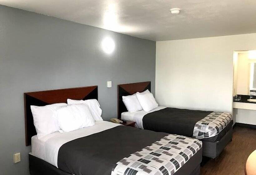 בית מלון כפרי Regency Inn