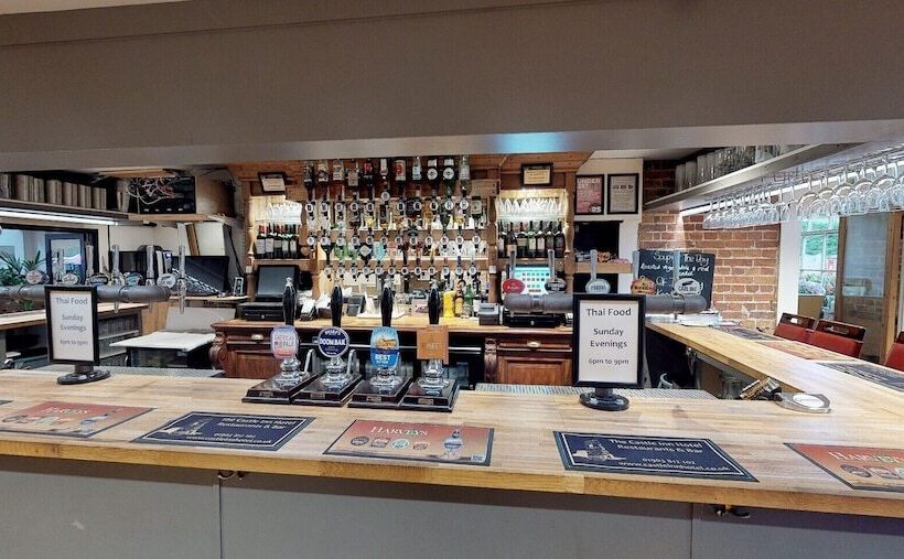 فندق The Castle Inn