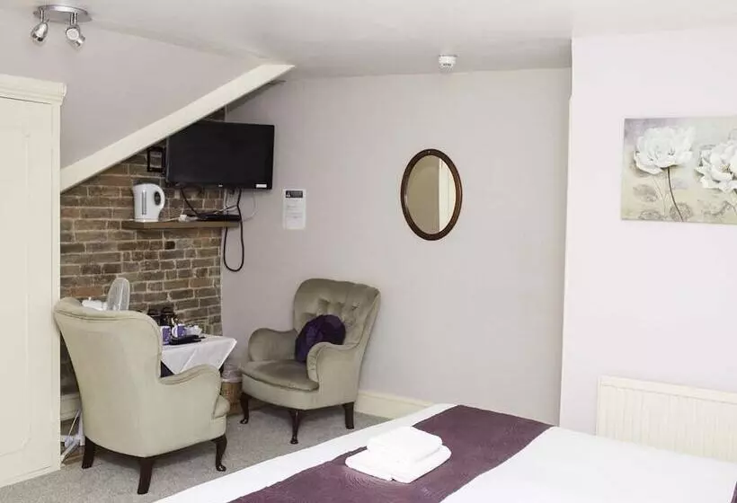 בית מלון כפרי The Castle Inn