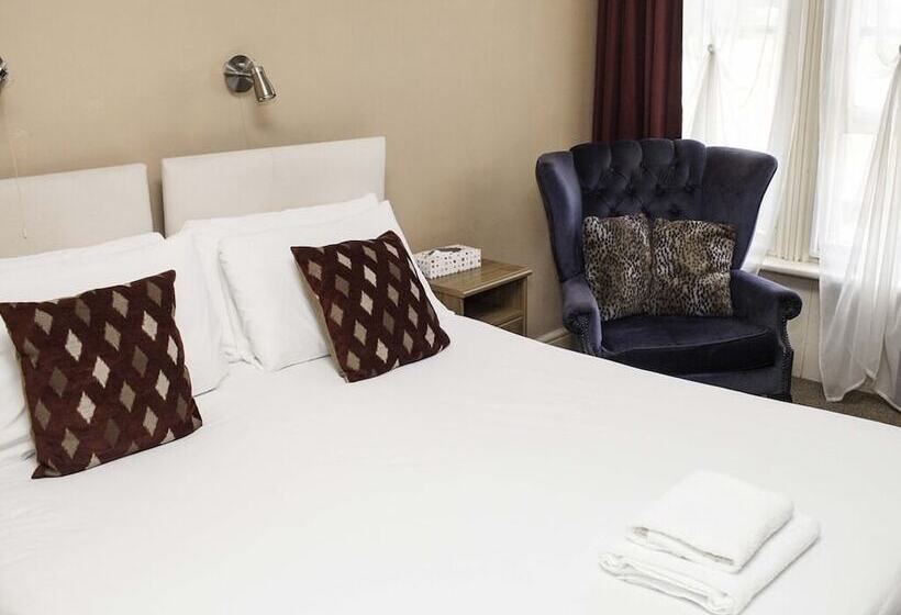 فندق The Castle Inn