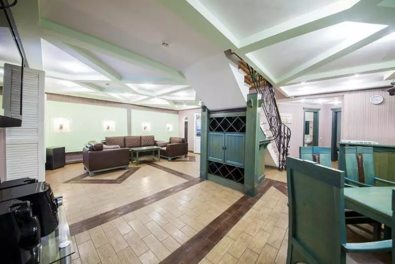 Novy Bereg Hotel Yacht Club