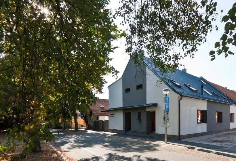 پانسیون Penzion Linhart