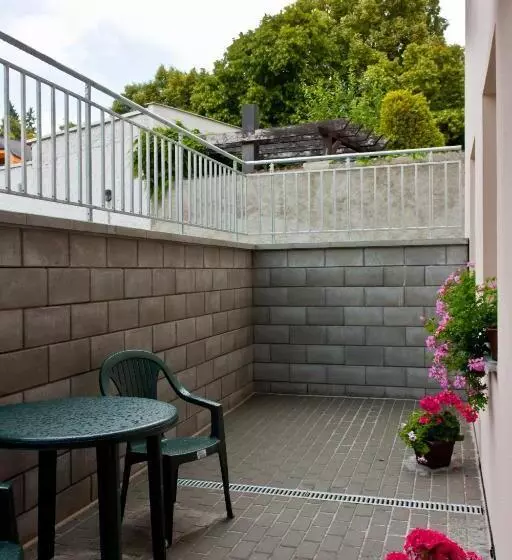 پانسیون Penzion Linhart