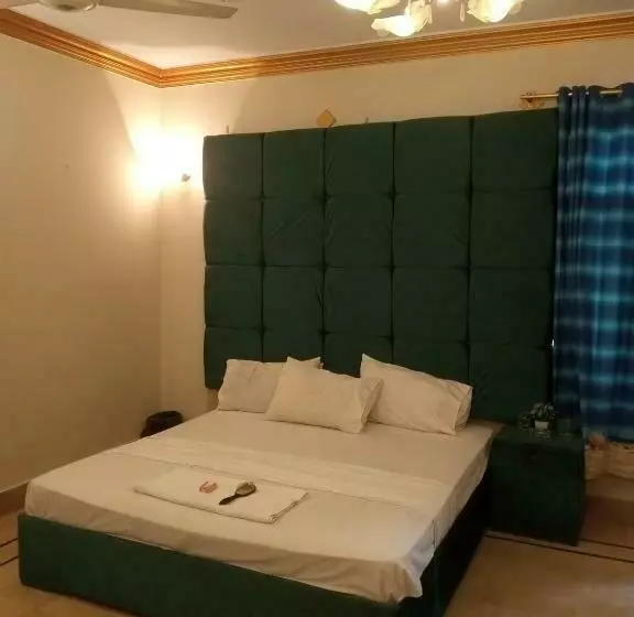 پانسیون Hill View Guest House Near Continental Bakery Johar Darul Sehat, Agha Khan And Liaqat Hospital