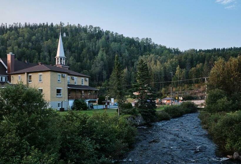 فندق صغير Auberge Du Dimanche Hotel Fjord Du Saguenay L Anse Saint Jean Riviere Eternite