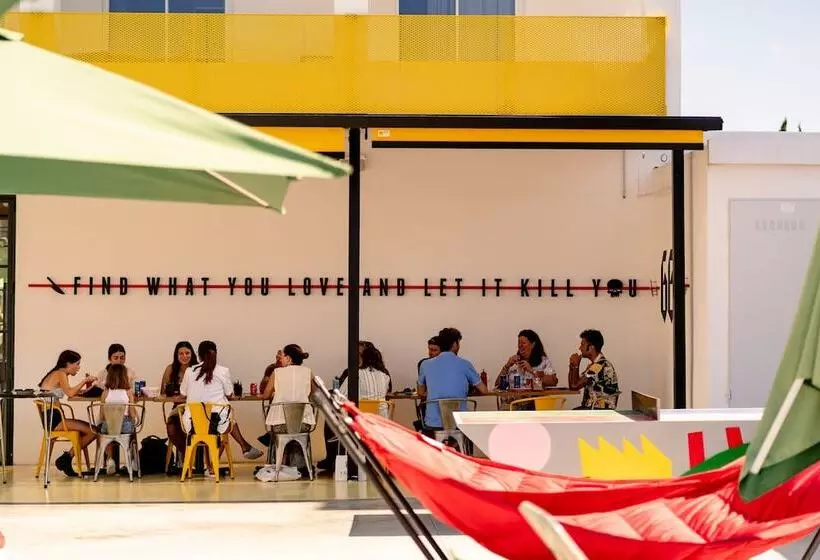 Hotelli Ryans Lolas   Adults Only