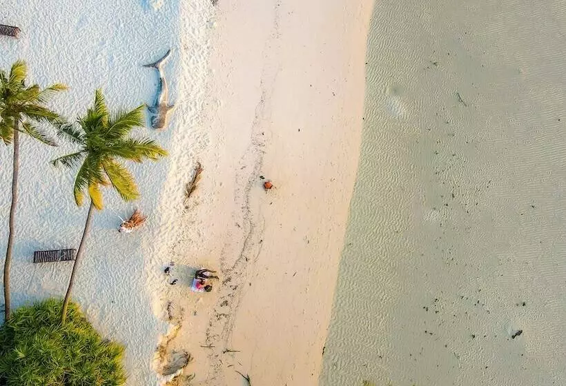 Ari Grand Hotel & Spa