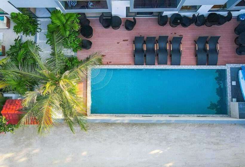 Ari Grand Hotel & Spa